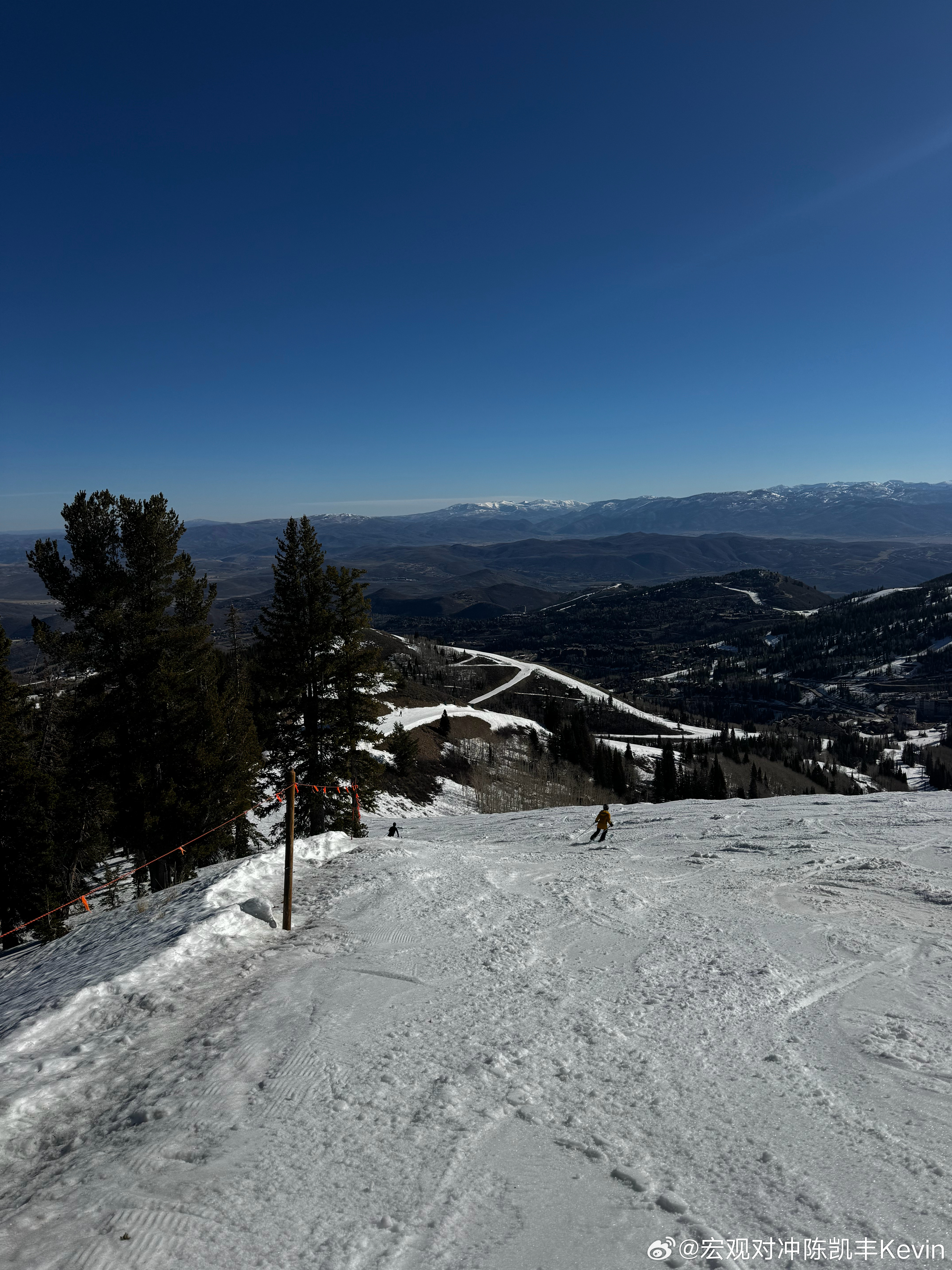 硅谷大裁员，一会儿家长们就来“辟谣”了🦔 周二上午，甲骨文（Oracle）通过