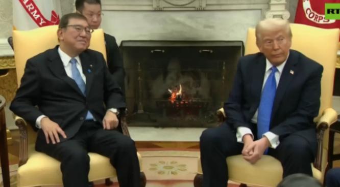 笑死了，石破茂这老头真是“人间清醒”!
近日，记者问他，想不想再当一次首相？
没