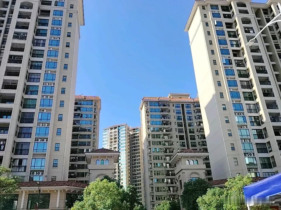 发现没，
人性这东西，
其实很多并不像我们想的那么复杂，只要我们把它处简单了，其