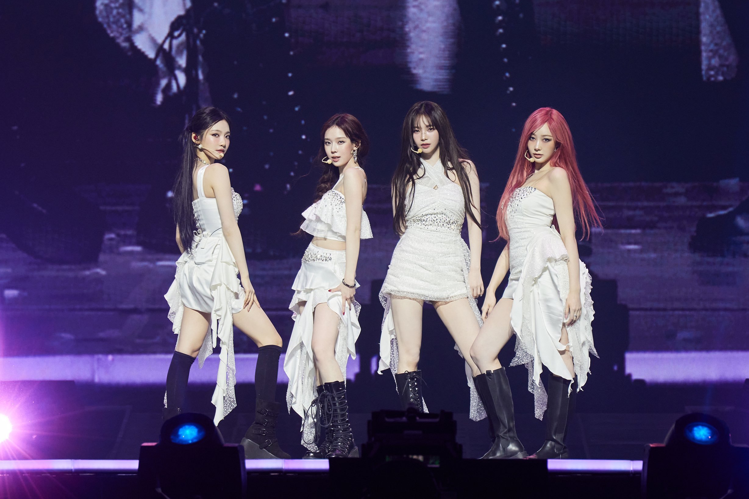 aespa官宣全球巡演 aespa官宣2026-2027全球巡演计划，八月返场首