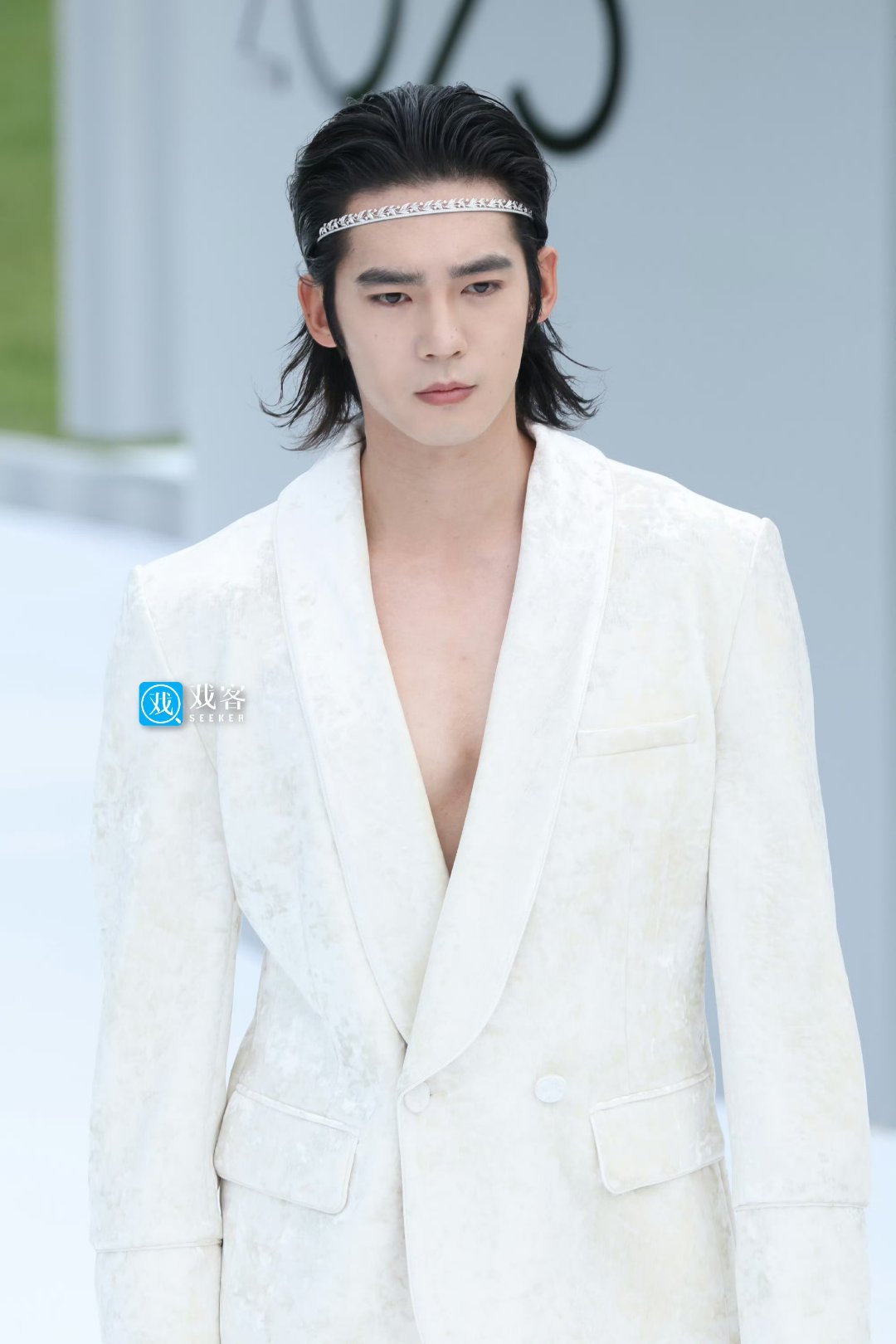 男明星ELLE盛典出图男明星盛典出图，每位都帅出新高度，谁的时尚感最强？于适 闫