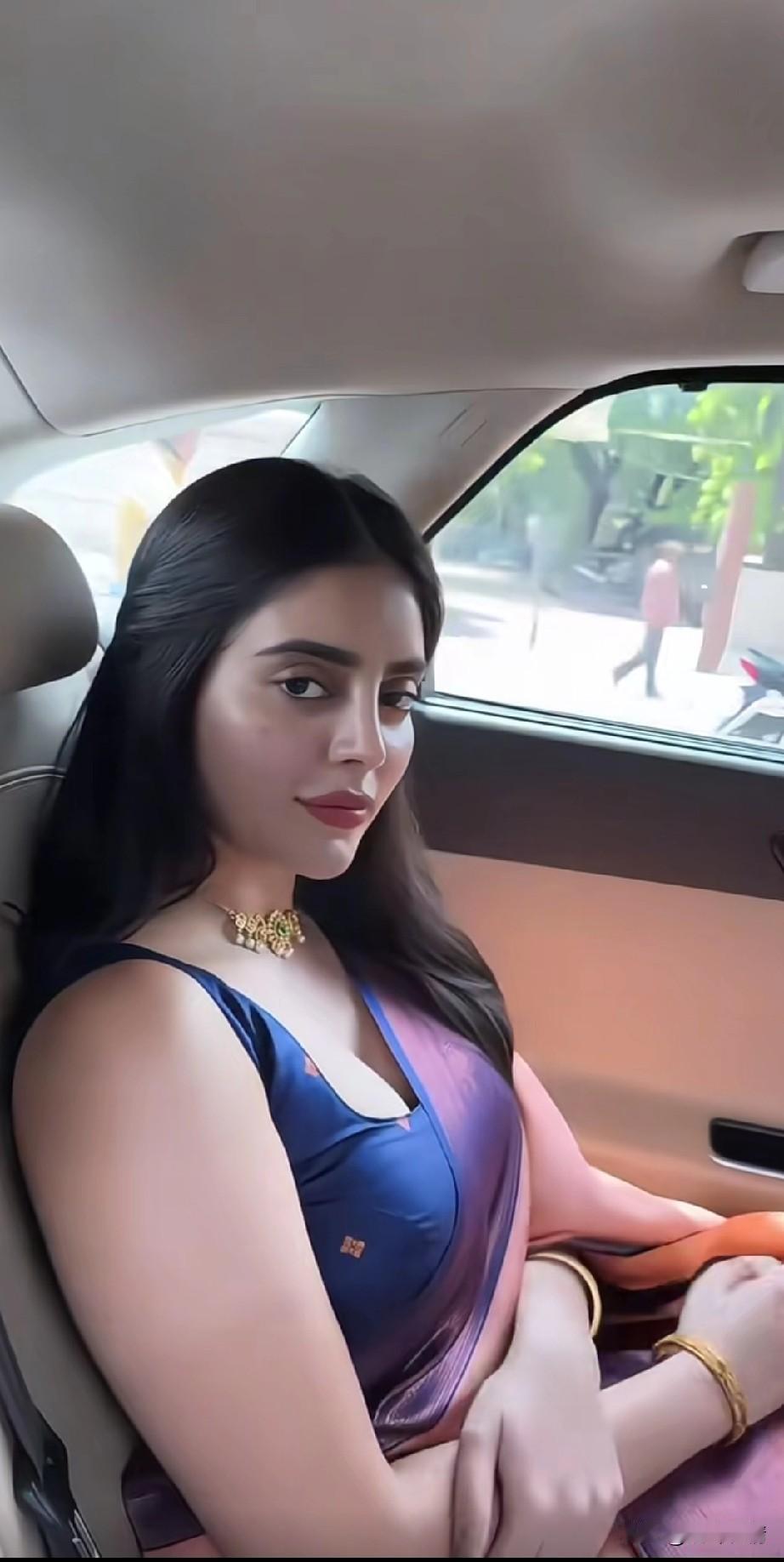 中国小伙被一位印度高种姓美女倒追，
本来他想拒绝的，
但奈何印度美女死缠烂打，