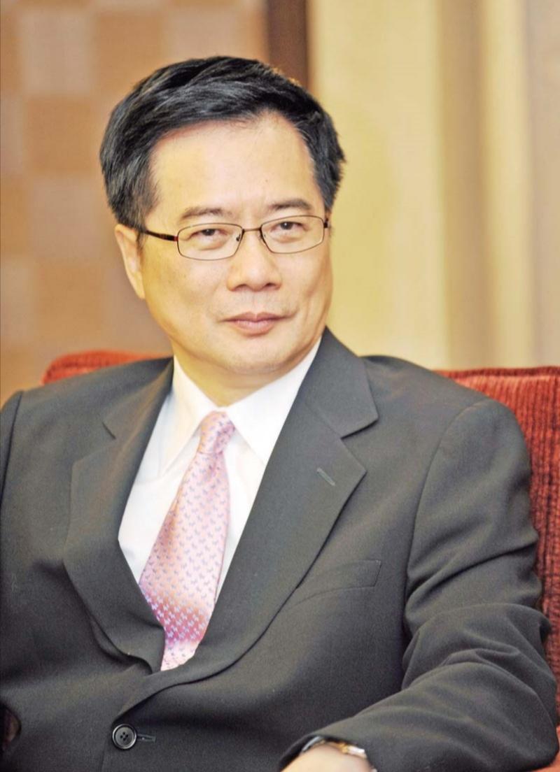 蔡正元：卢麒元不懂经济
    蔡正元在2025年的政论节目中，对卢麒元提出了尖