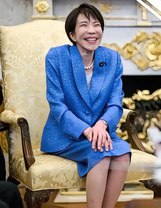 全网炸翻！4月2日日本众议院全体会议上，一个尖锐问题直接把首相高市早苗问出了实话