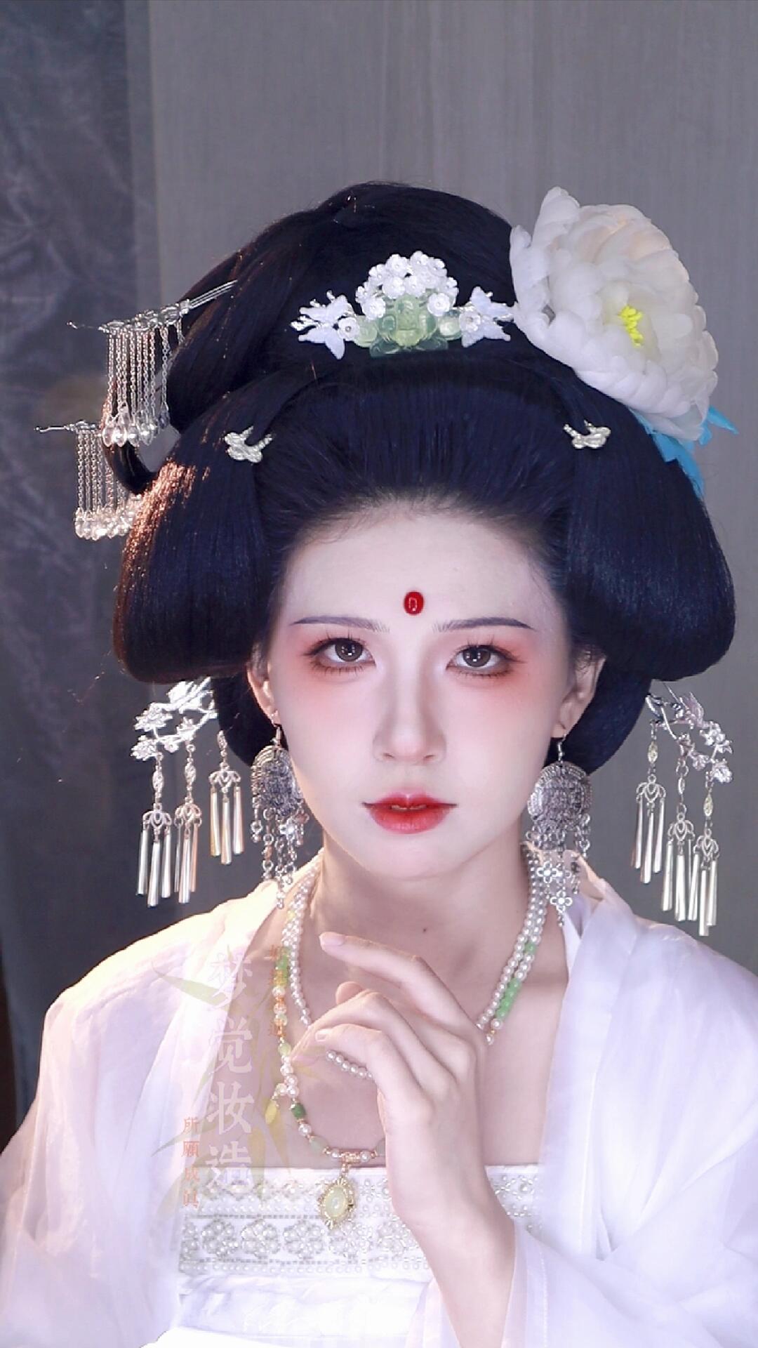 其实，贵妃并不喜欢吃荔枝
