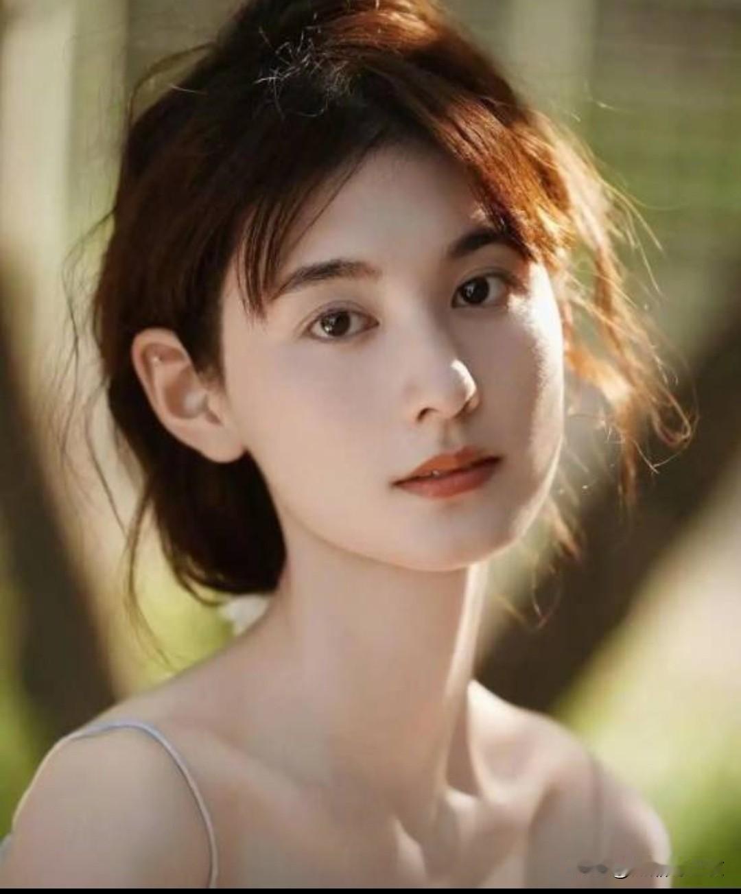 韩沛颖深夜直播言论影射刘浩存引争议！道歉后，对方表示要用法律维权

8月24日凌
