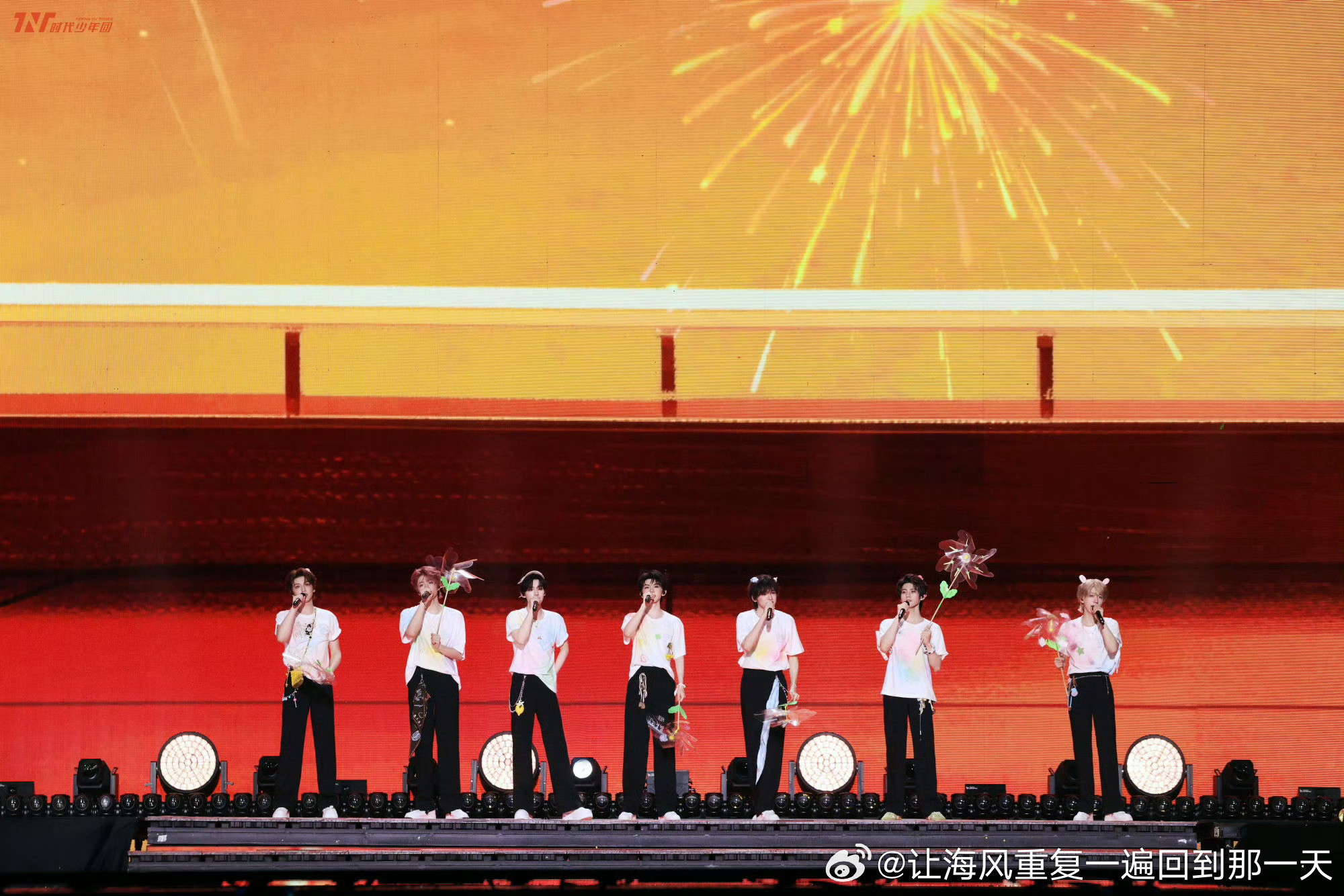 时代少年团[超话] 🌸时代少年团永远在一起 🌸时代少年团楼内唯一黑黄双色 【