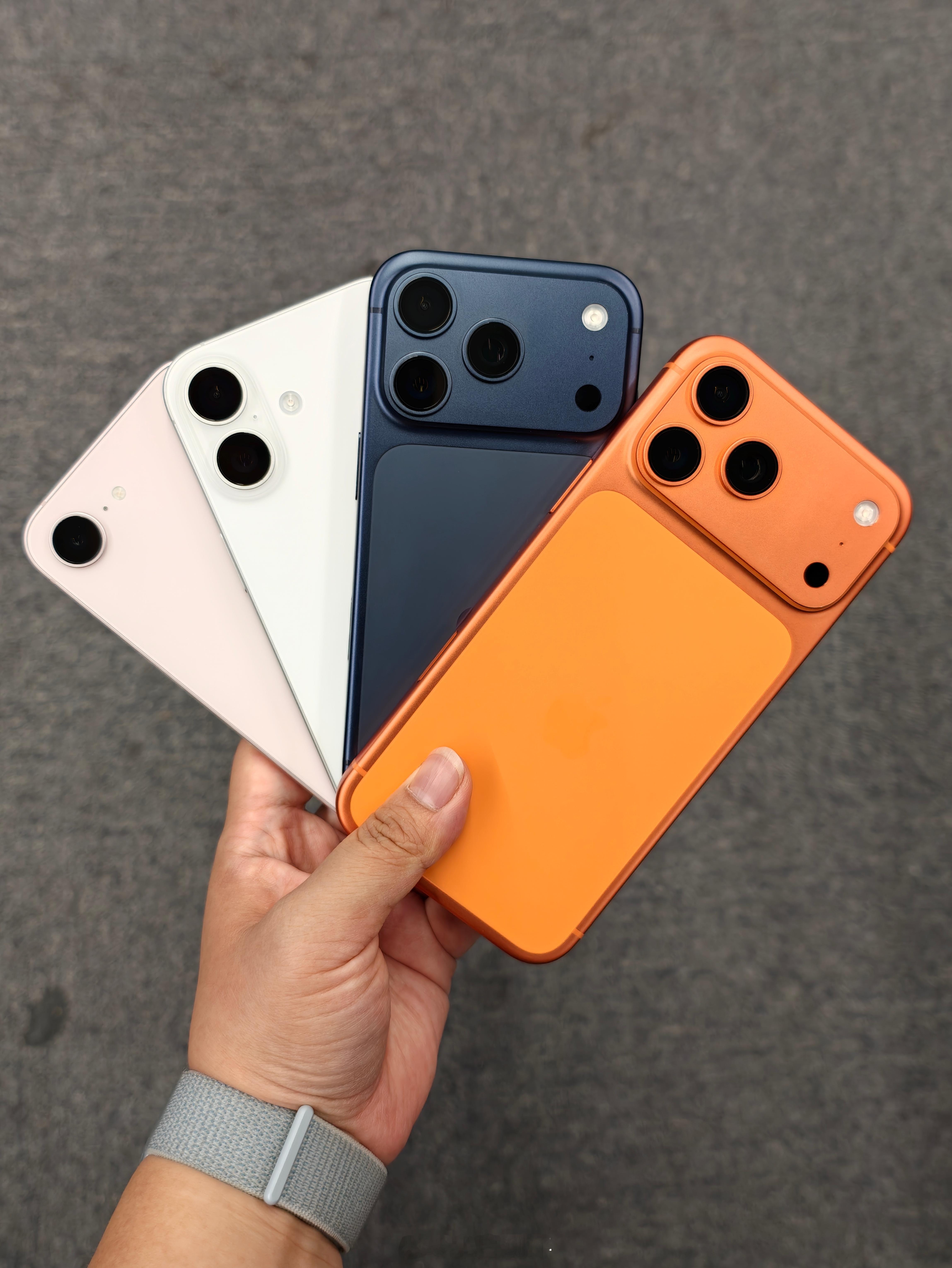 iPhone17国内销量曝光爆料截至2026 W32（8.3-8.9） ，苹果i