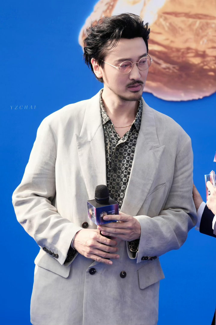 真的好标准的上海长相！王传君完全Daddy王传君状态太好了