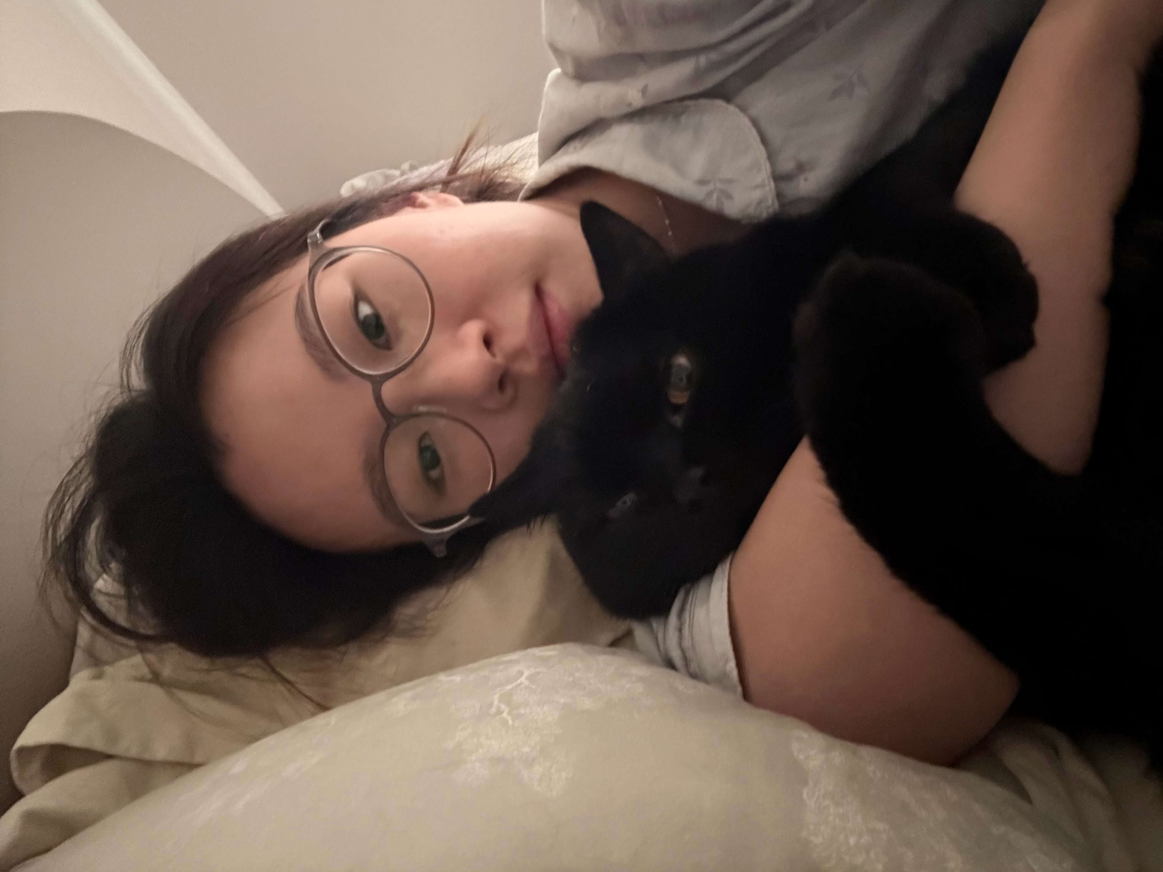 人 不想上班的时候可以跟我一起咪一会