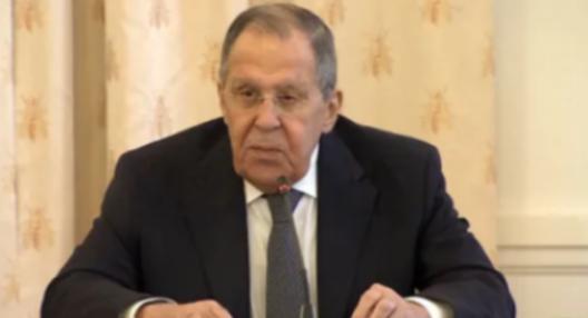 就在全球所有目光都死死盯着霍尔木兹海峡的炮火，各国都在琢磨怎么平息局势的时候，俄