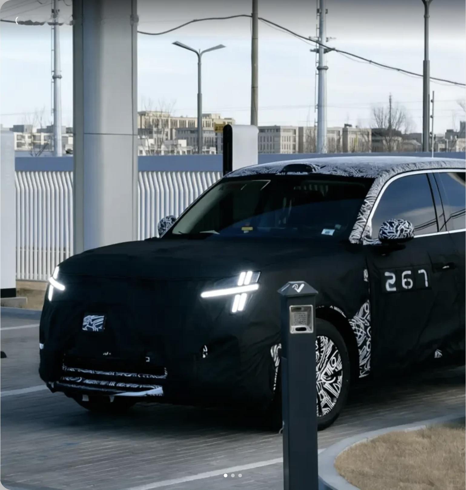 传是小米YU9的谍照，实际上是AI的~不过YU9这个名字应该是烟雾弹，听了解过的