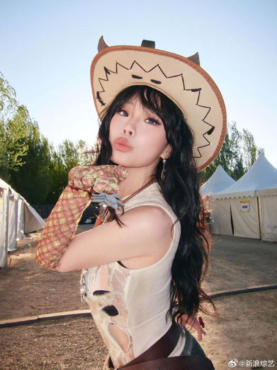 万妮达 歌手补位歌手2026硬核说唱选手加入歌手赛场，万妮达一来直接拉高整场舞台