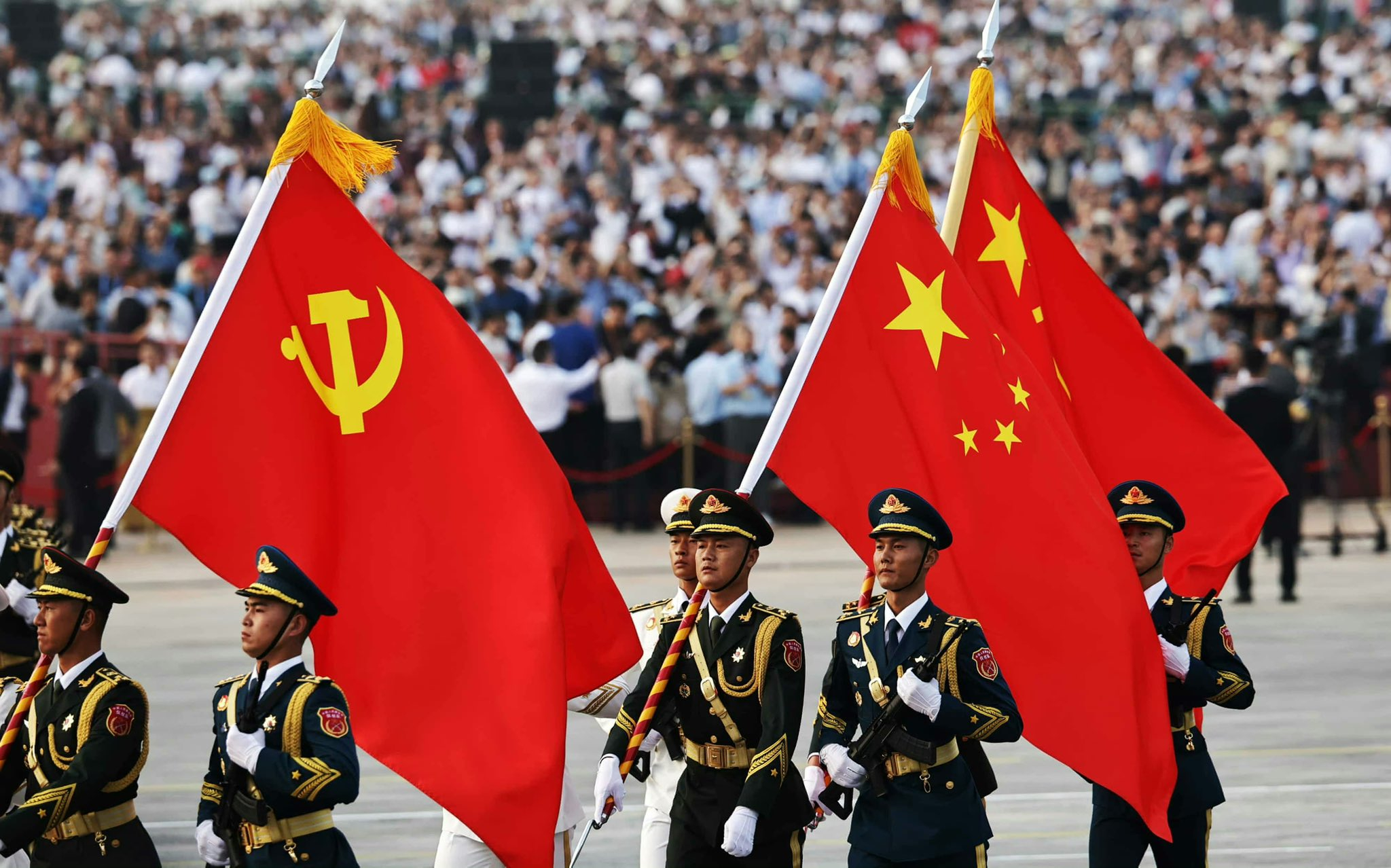 中华民族伟大复兴势不可挡 感谢先烈们当年为国浴血奋战，才有我们和平安宁的美好今天