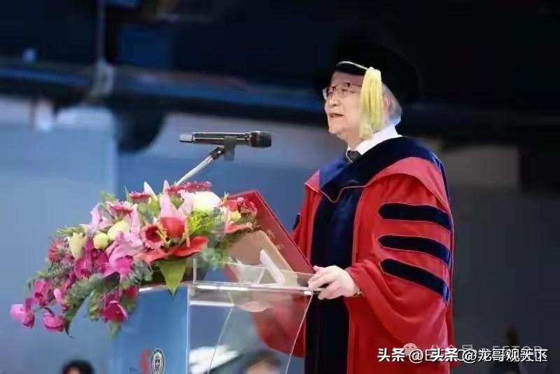 魏哲家直言中国机器人仅好看 台积电垄断全球机器人芯片

台积电董事长魏哲家获亚洲