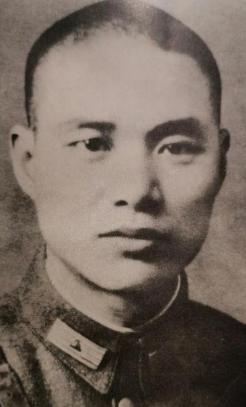 1949年，沈醉在家中布置暗杀杨杰的计划，这话被他老母亲听见了，老人家冲进来指着