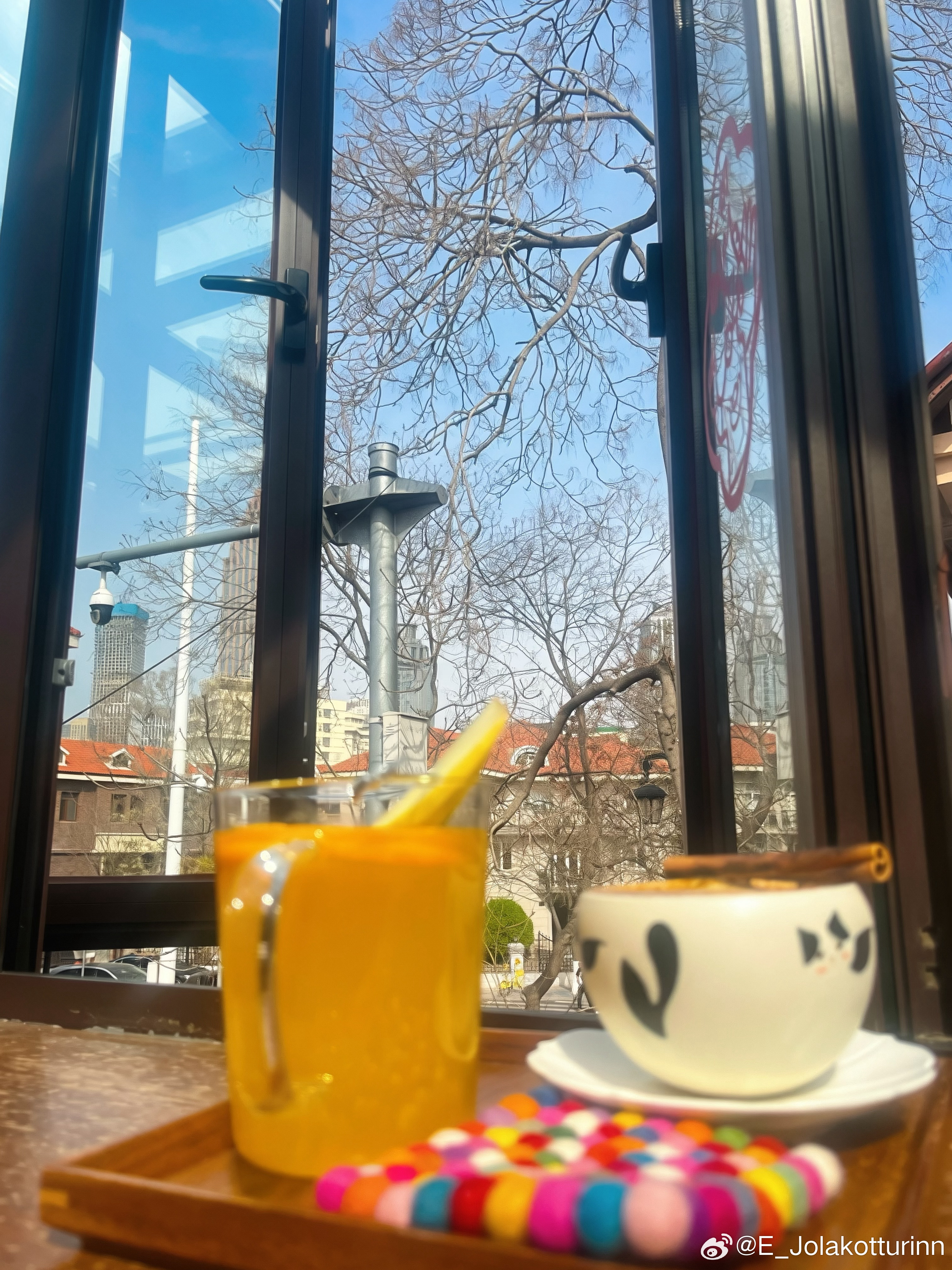 避开北京的花粉来天津休息一下。和北京比起来天津真的很chill，节奏不快街边好多