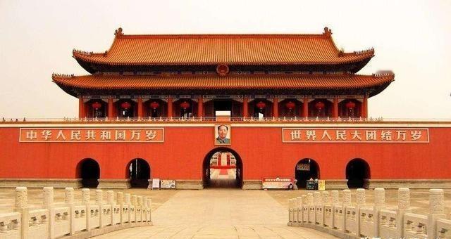 解决台湾问题应该不能叫统一，因为无论是从历史上看，还是从法理上讲，台湾都是中国的