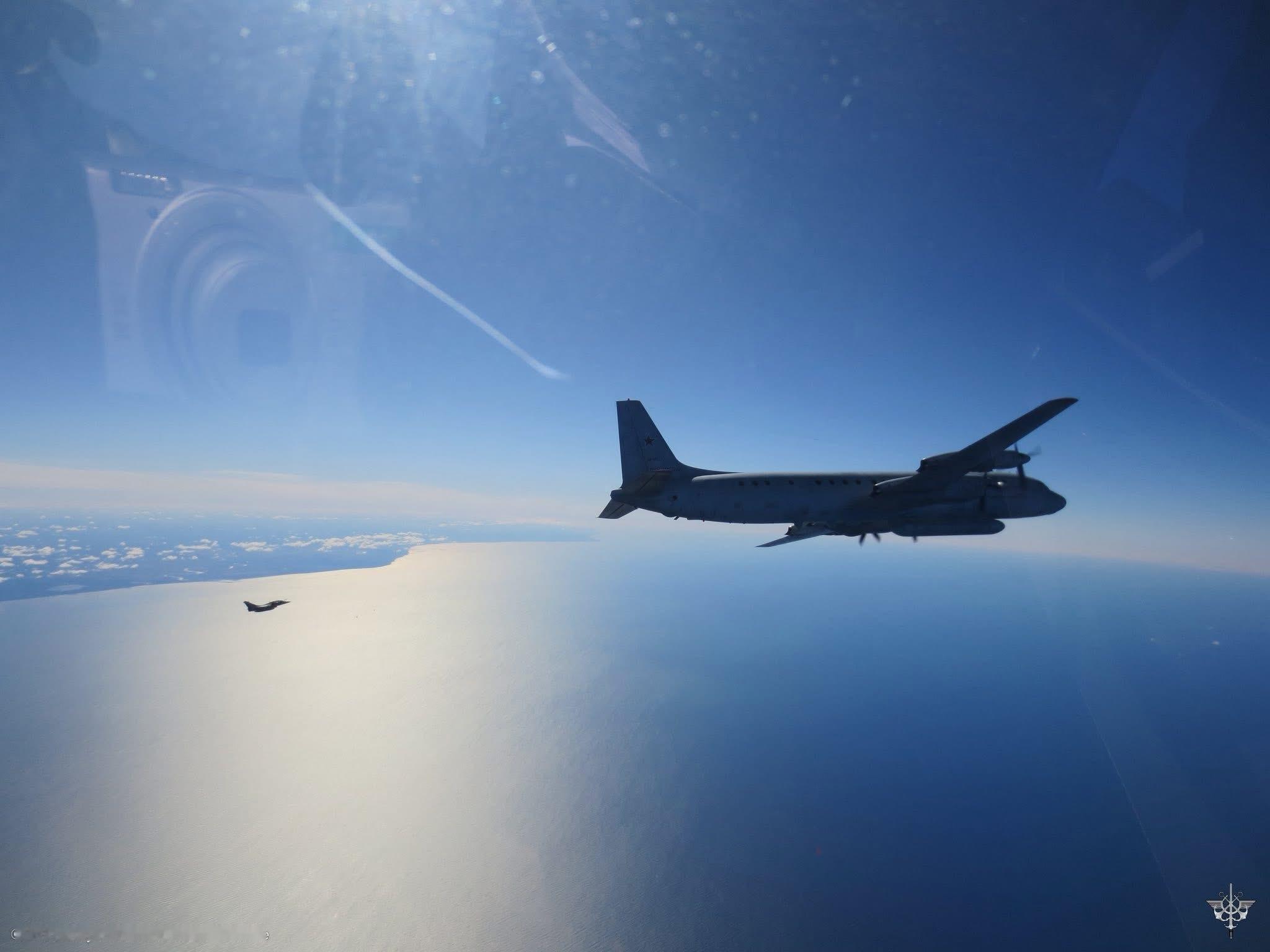 伊尔20空对空摄影今日阵风 法国空天军（AAE）阵风伴飞摄于波罗的海空中警巡Ph