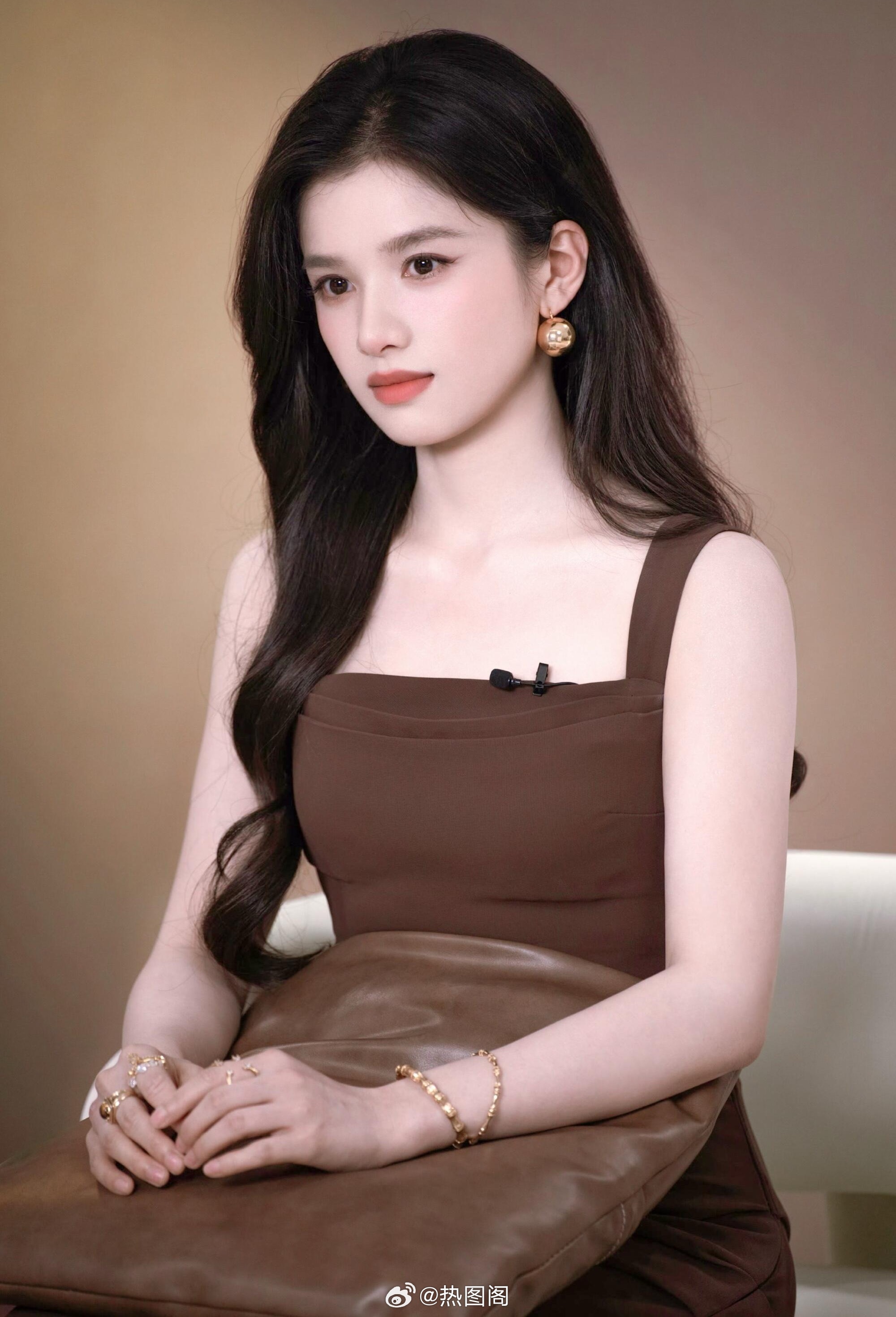 张婧仪素素的也好看谁说不是呢 热图阁公众号 