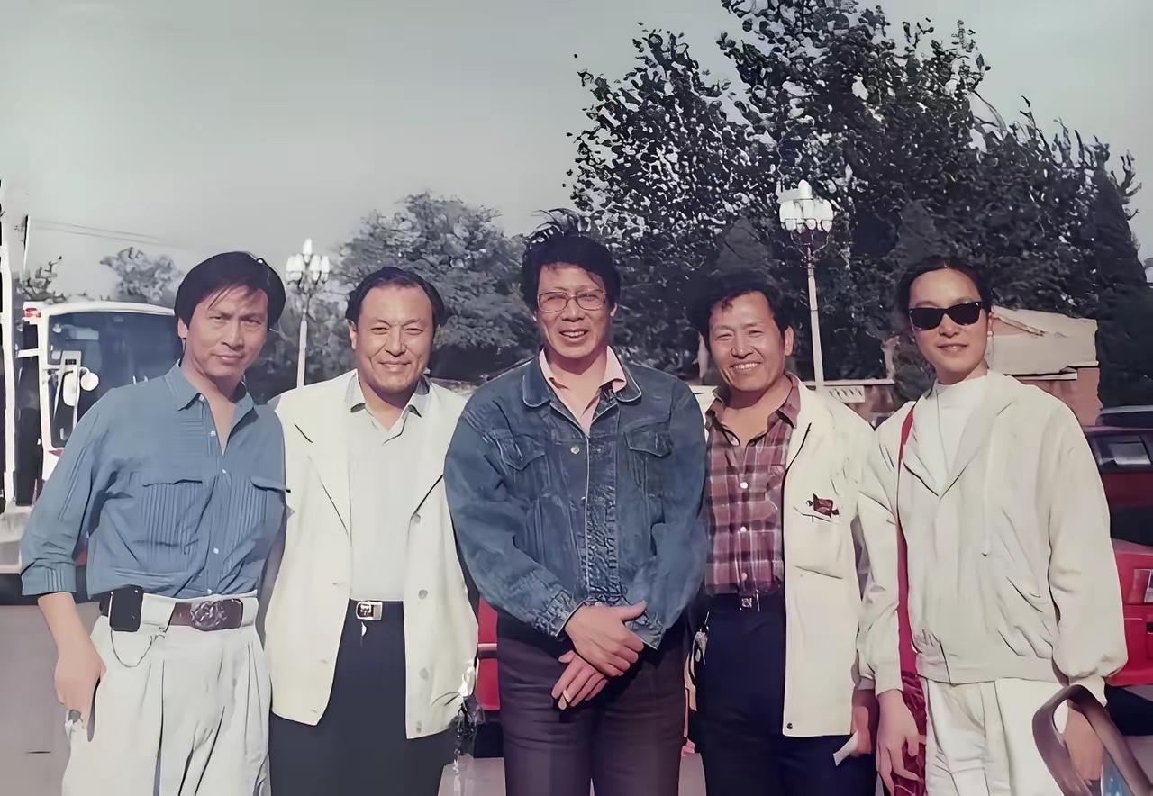 不知不觉都老了，30年过去了，昔日的几位著名演员，当年可是家喻户晓，人人皆知，给