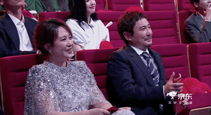 沈腾 影帝沈腾演过不少作品，为什么获不了奖？ 