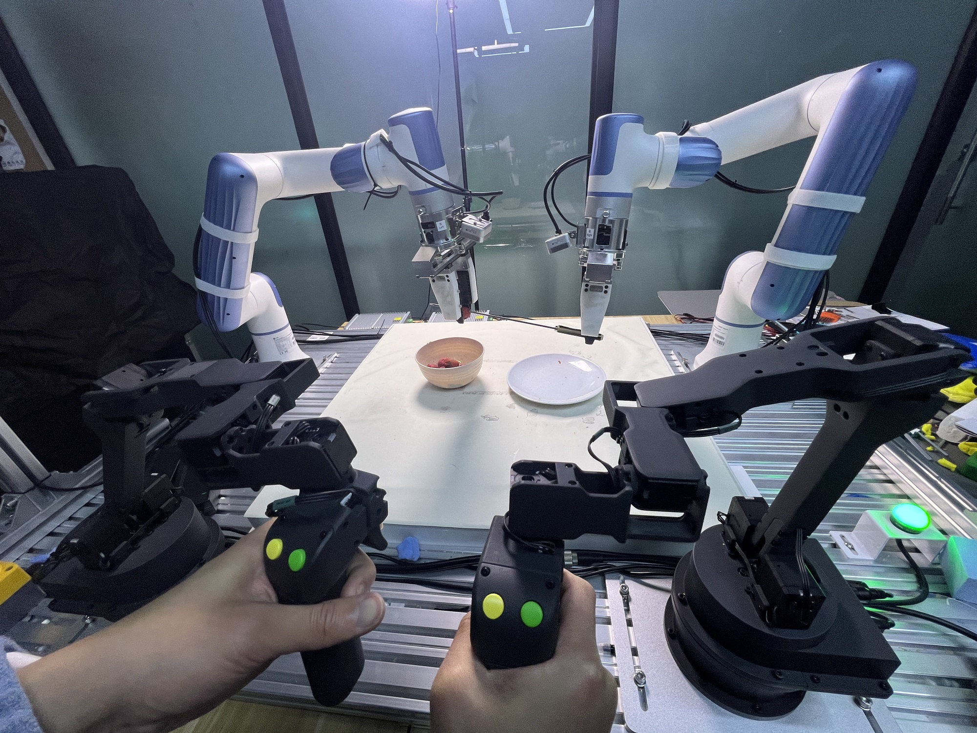 上海交大給具身智能發了一張“統考卷”，這會是機器人的LMArena嗎？