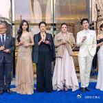 章子怡的脸在娱乐圈这个风起云涌的大舞台上，明星们的容颜就像夜空中闪烁的繁星，各有