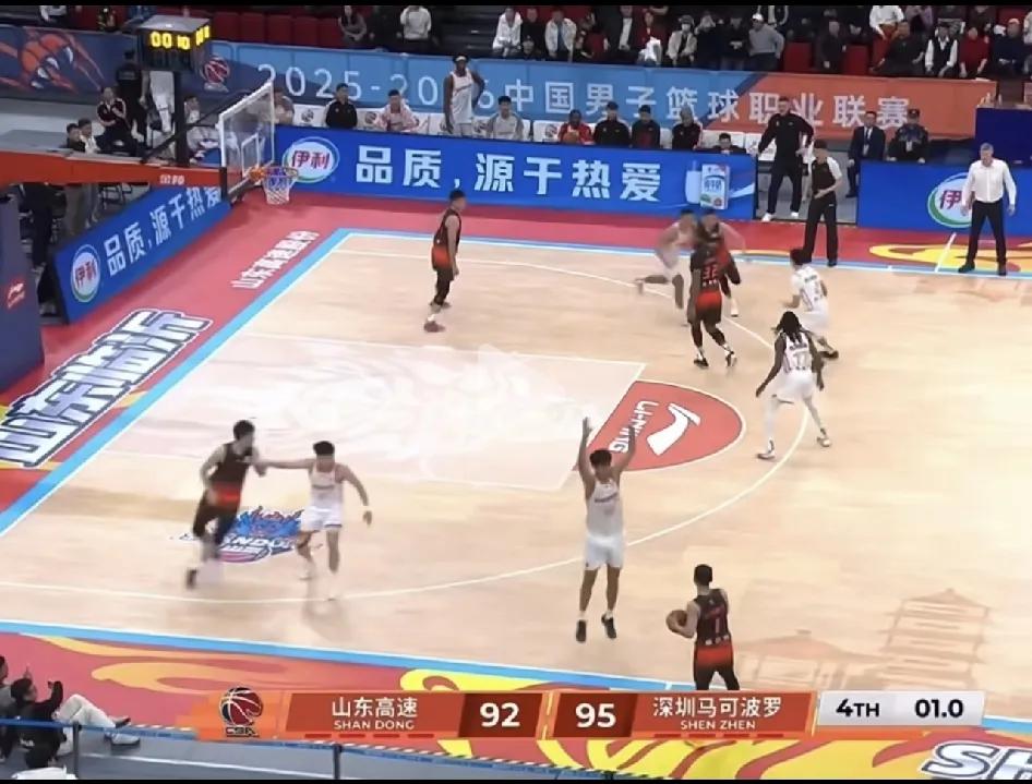 不得不提！！！
昨晚高诗岩这球其实也不能全怪他
谁知道发球都会成了背锅侠
但是细