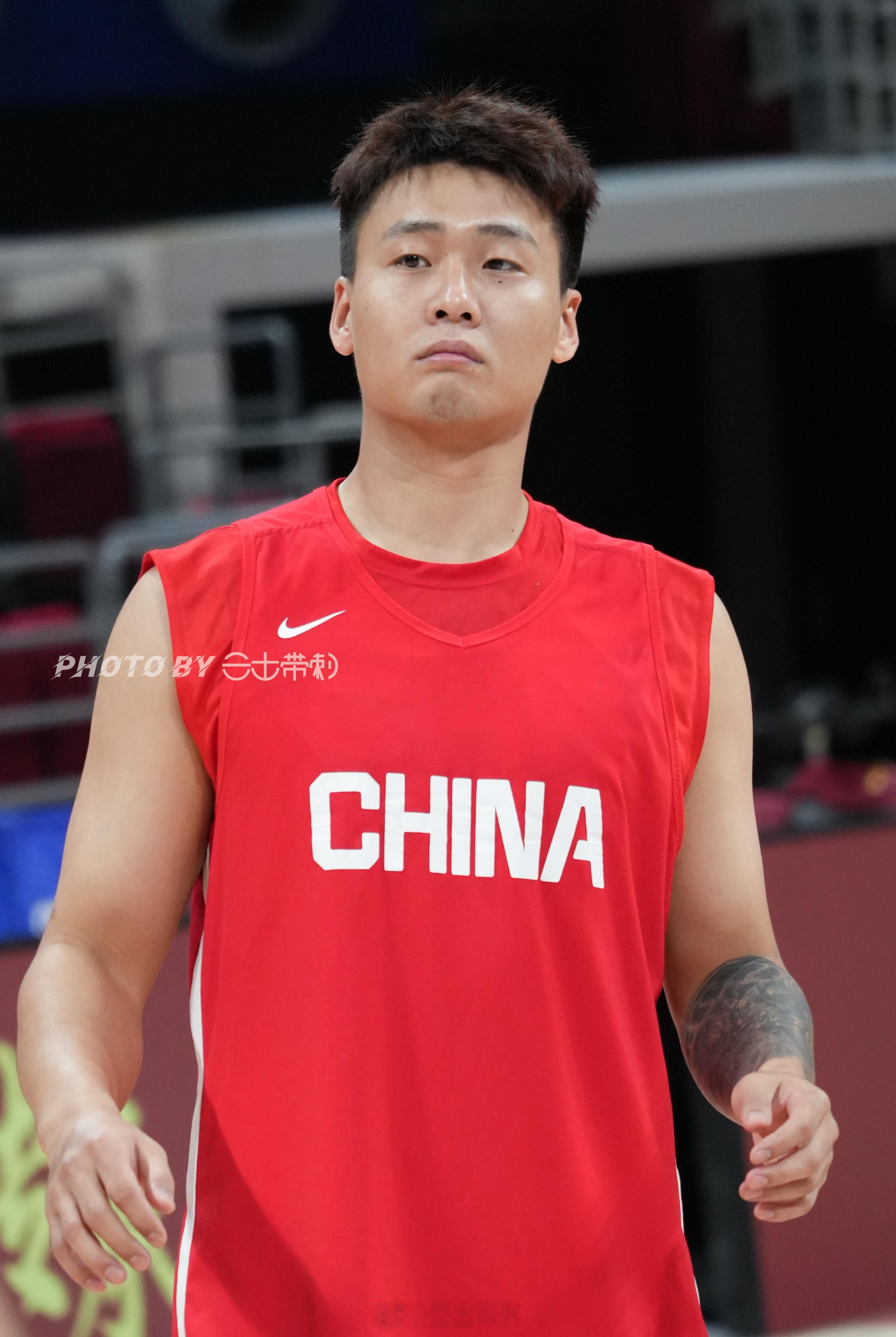 赵睿 新鲜的中国队长！ 