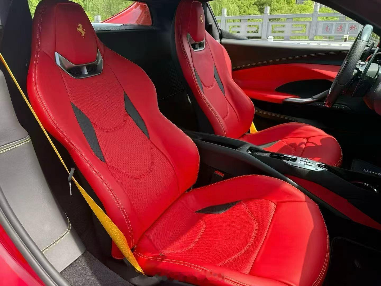 24年上牌法拉利296GTB3000多公里，红红🐎 