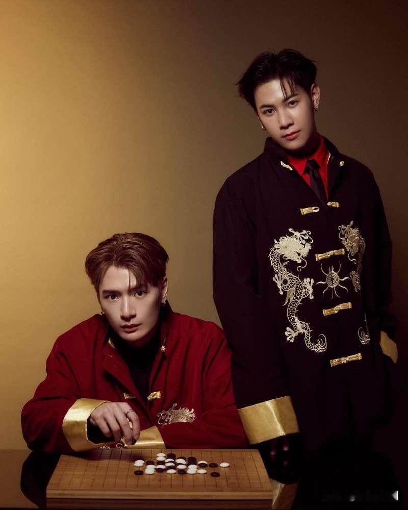 泰星的迎新春look。。Krist、Singto、New、Ben等。。