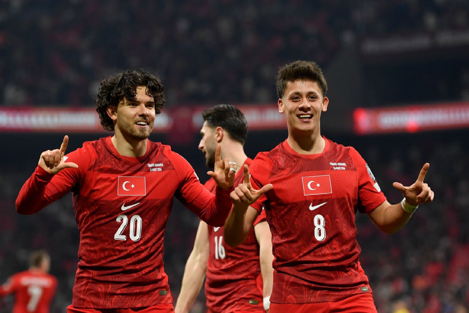 🇹🇷居莱尔的助攻帮助土耳其距离世界杯更近一步！土耳其 1-0 罗马尼亚皇马球