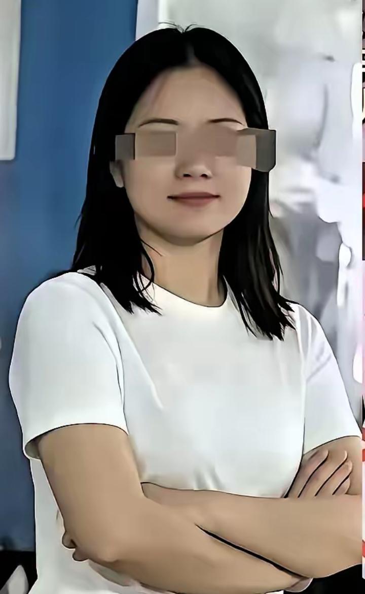 嚣张的代价，来得比想象中快！！！
长沙那大姐，占了别人私家车位，不留真电话。
找