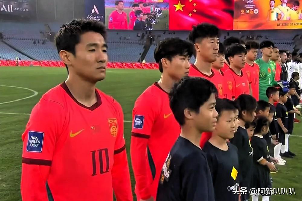 国足vs喀麦隆！4231阵型首发浮现：韦世豪搭档张玉宁，剑指2连胜。

3月31