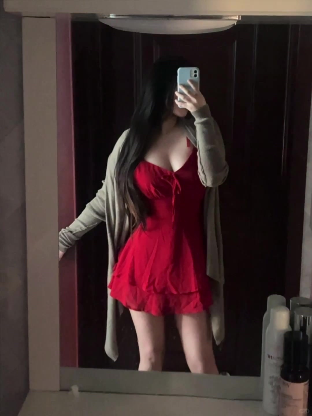 点赞分享小红裙 ​​​