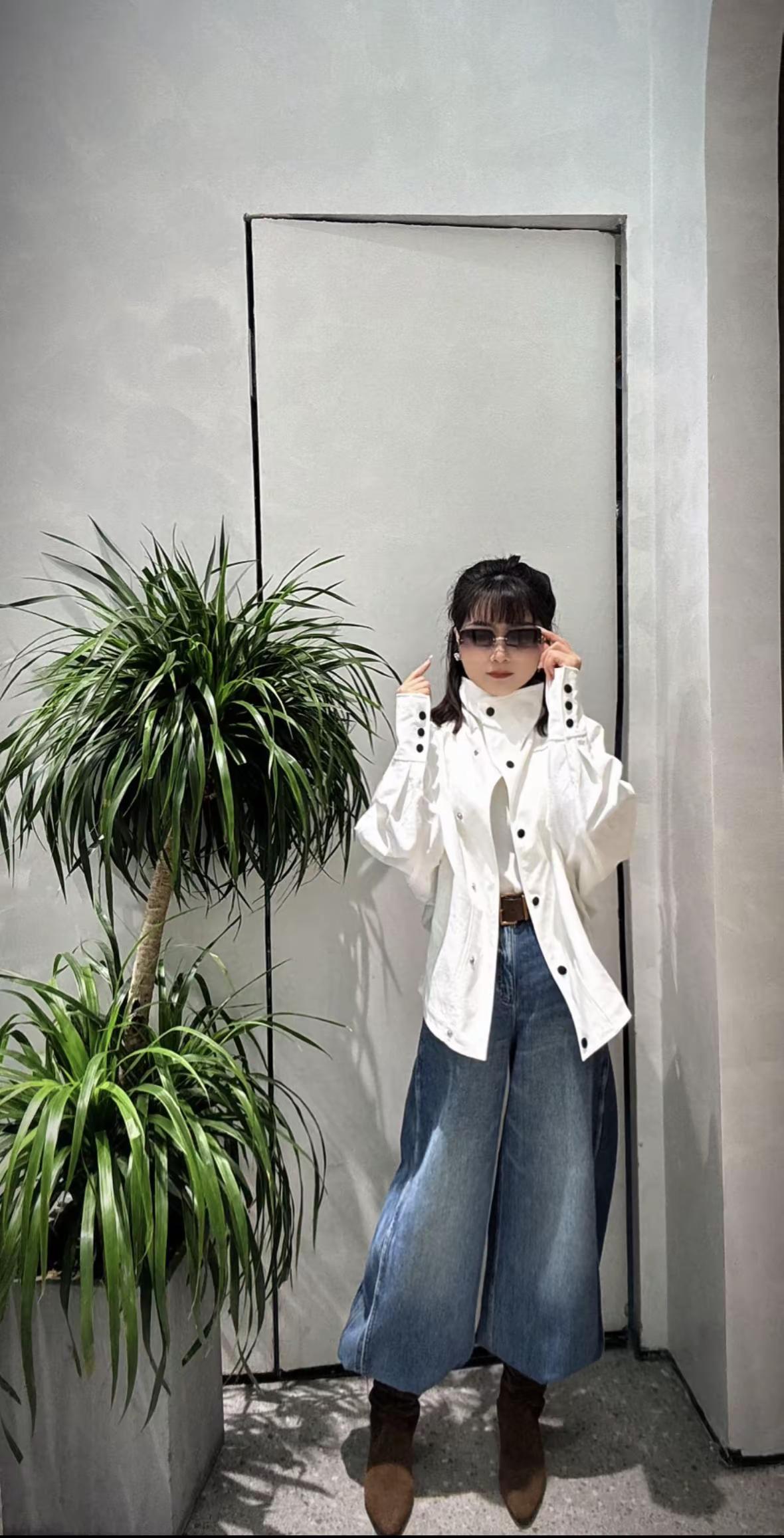 今年好好干，争取买一条碎花裙，也感受一下polo衫的深情