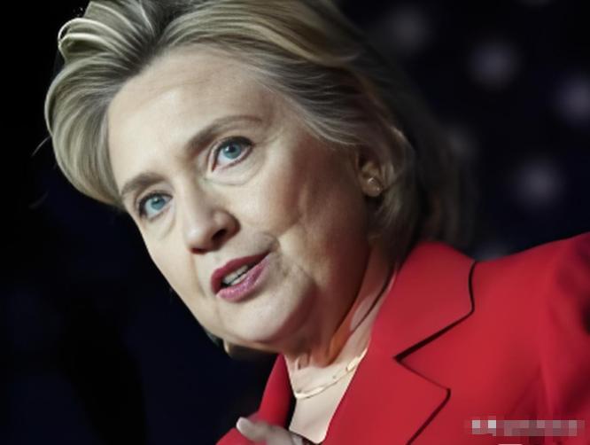 美国前国务卿希拉里，最近急得直接开骂了。她骂的不是别人，正是美国现任总统特朗普。