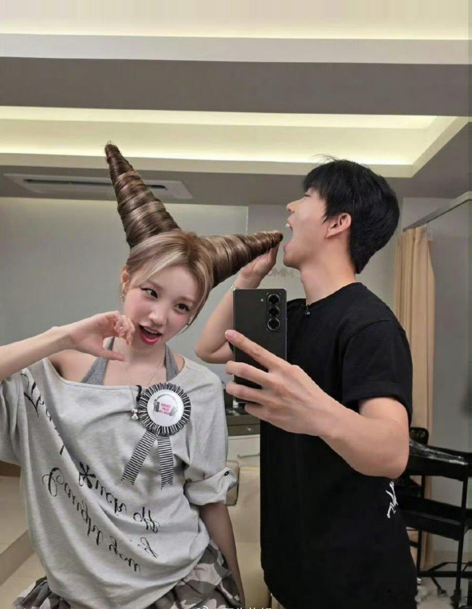 宋雨琦这妙脆角头型，让人人忍不住想咬一口。 ​​​