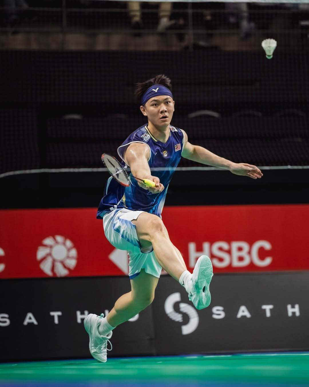 🏸李梓嘉鏖战三局逆转廖倬甫晋级男单次轮！李梓嘉🇲🇾 22-24、21-12