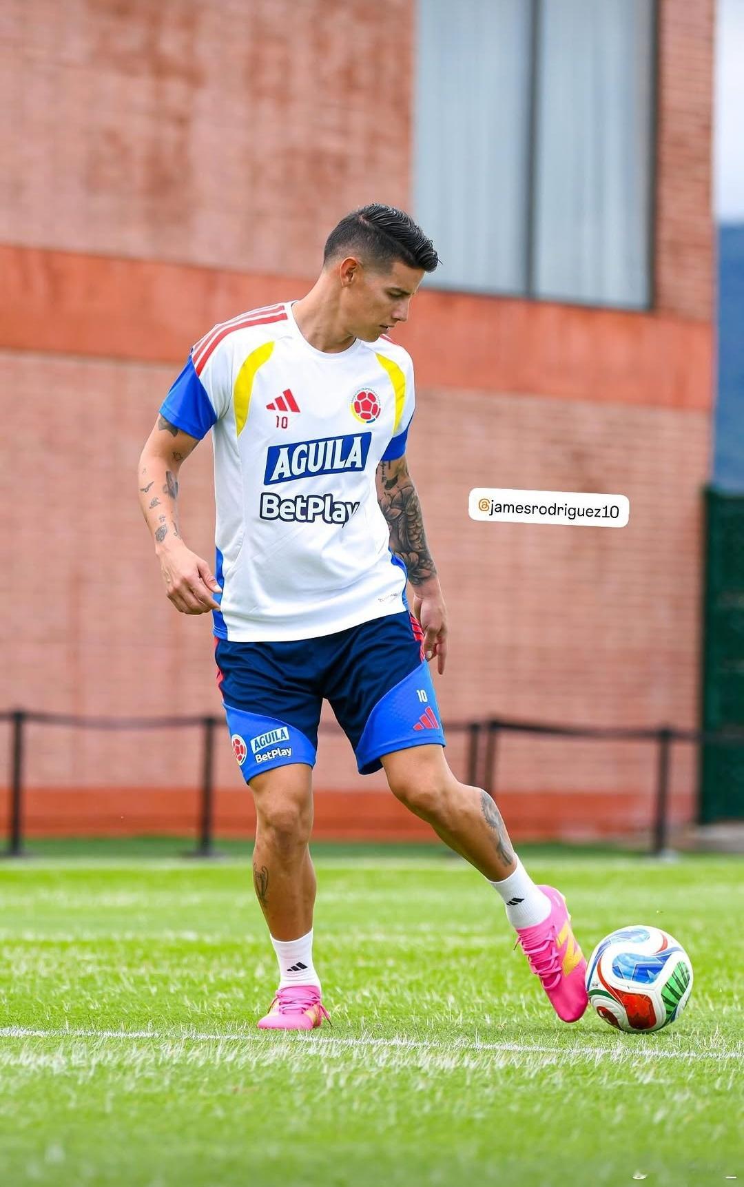 JR10J罗🇨🇴todosconjames