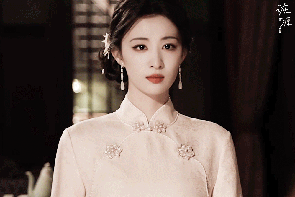 《这一秒过火》任素素 方牧兰 / 动图☽ 杀青特辑-官博+工作室白旗袍·红西装·