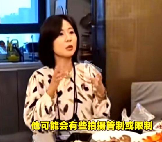 网红 “中天小姐姐” 乱讲！


中天这事儿，
实在让人摸不着头脑。

官网白纸