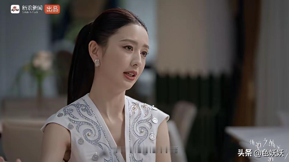 哈哈，谁说离婚是件坏事，说不准是件好事呢！
佟丽娅接受访谈，谈到离婚，失落过后是