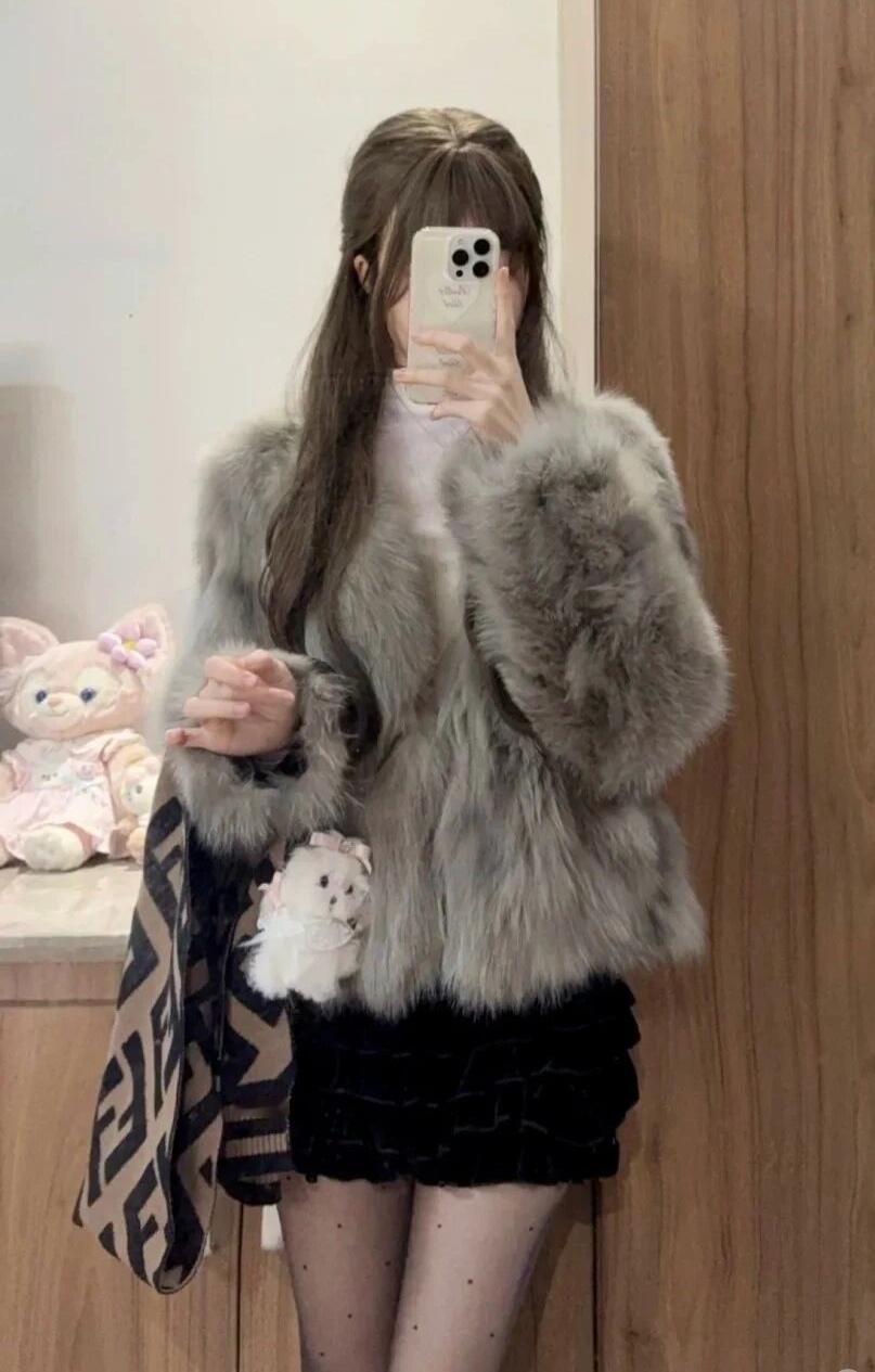 毛茸茸的冬日穿搭，可爱又温暖！🌟👗🧥🧸