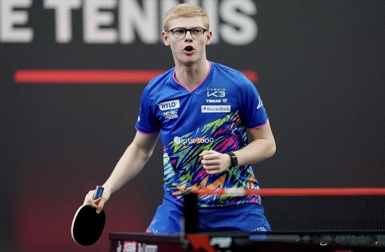 天哪，他竟然让二追三干掉了邱党。

       太不可思议了。法国队有勒布伦兄