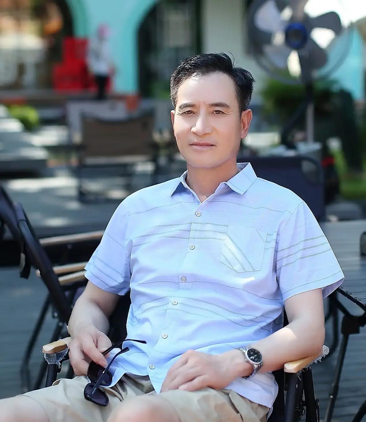 身边那些看起来“老得慢”的男人，其实都藏着4个简单却高回报的习惯，坚持下来，身体