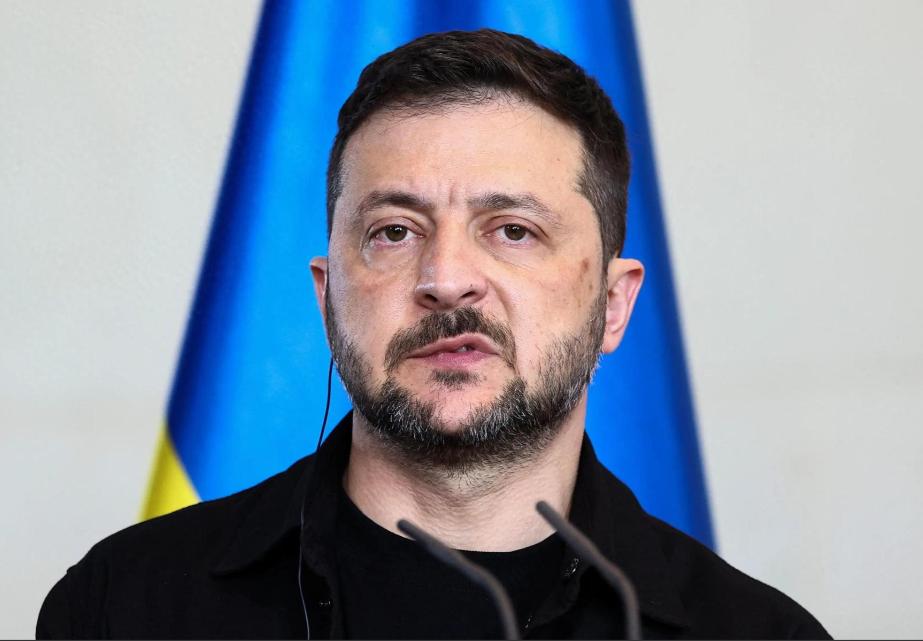 刚炸完俄罗斯，就和高市合作，乌克兰被曝与日军勾结！
对此，中方递出一句话....