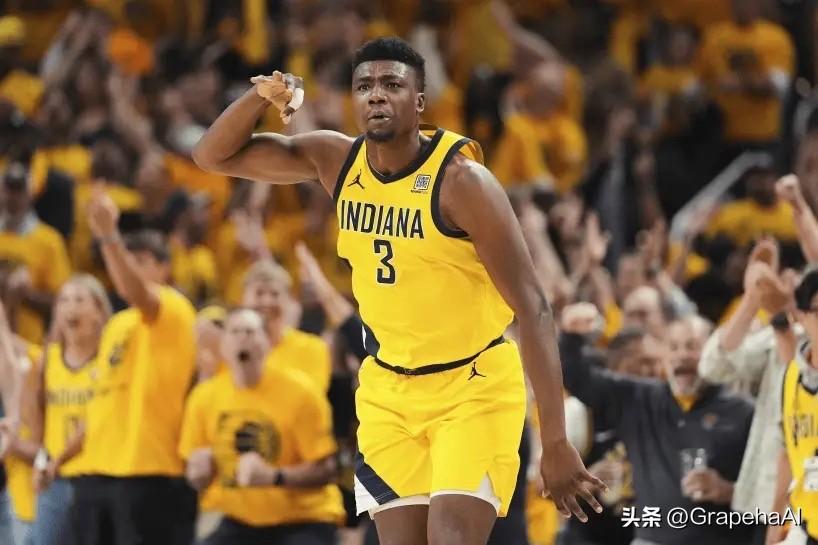 据NBA记者Jake Fischer报道，纽约尼克斯曾考虑签下自由球员中锋托马斯