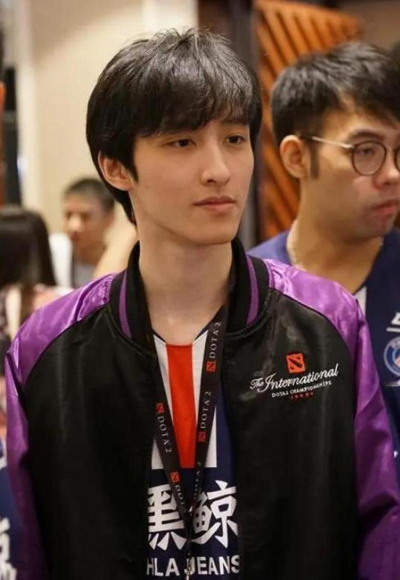 五一被acl刀塔2承包了XG战队默契配合，毛哥关键局操作堪称教科书，最终拿下冠军